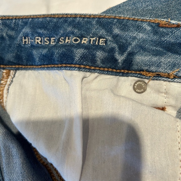 American Eagle high rise shortie denim jeans size 8 - Picture 4 of 5